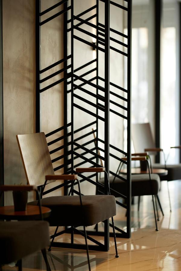 The Port Square Hotel Pireus Zewnętrze zdjęcie