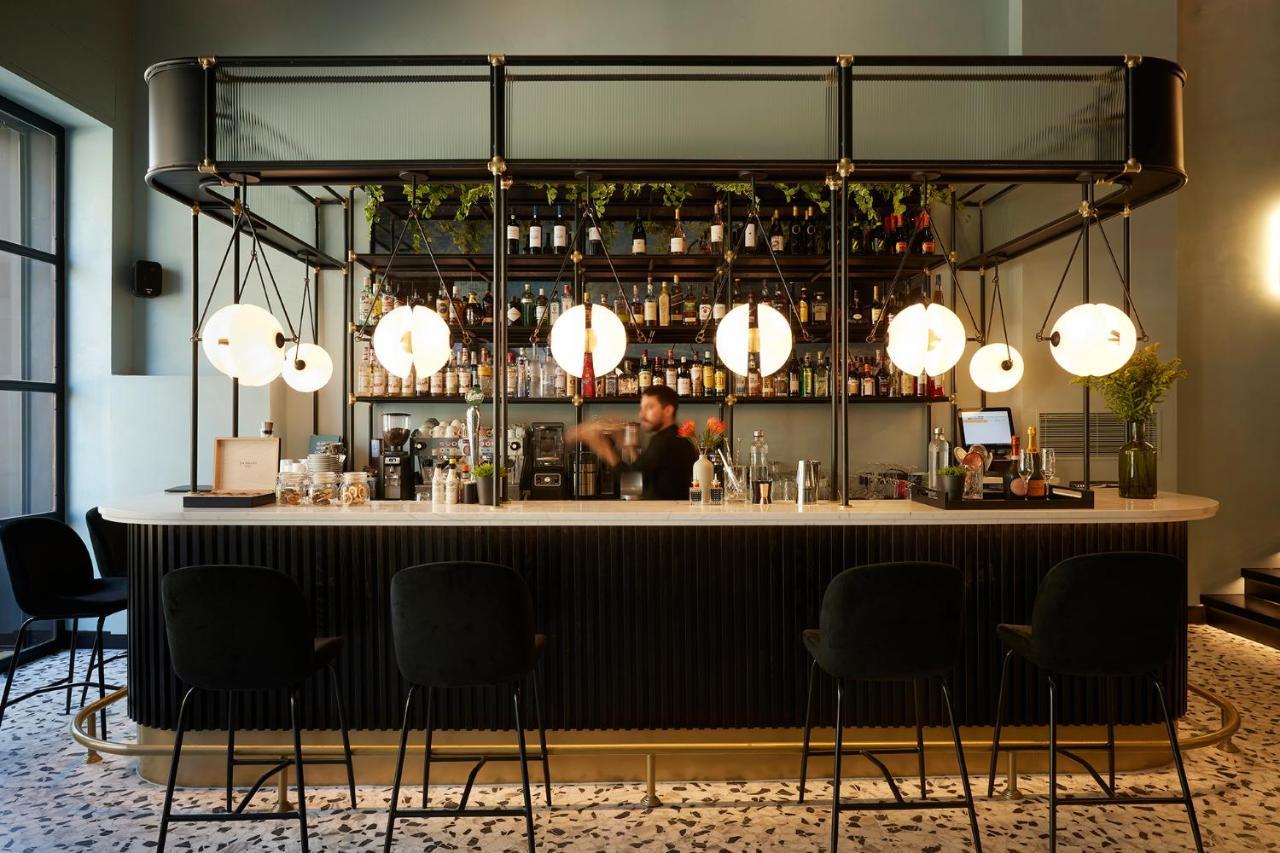 The Port Square Hotel Pireus Zewnętrze zdjęcie