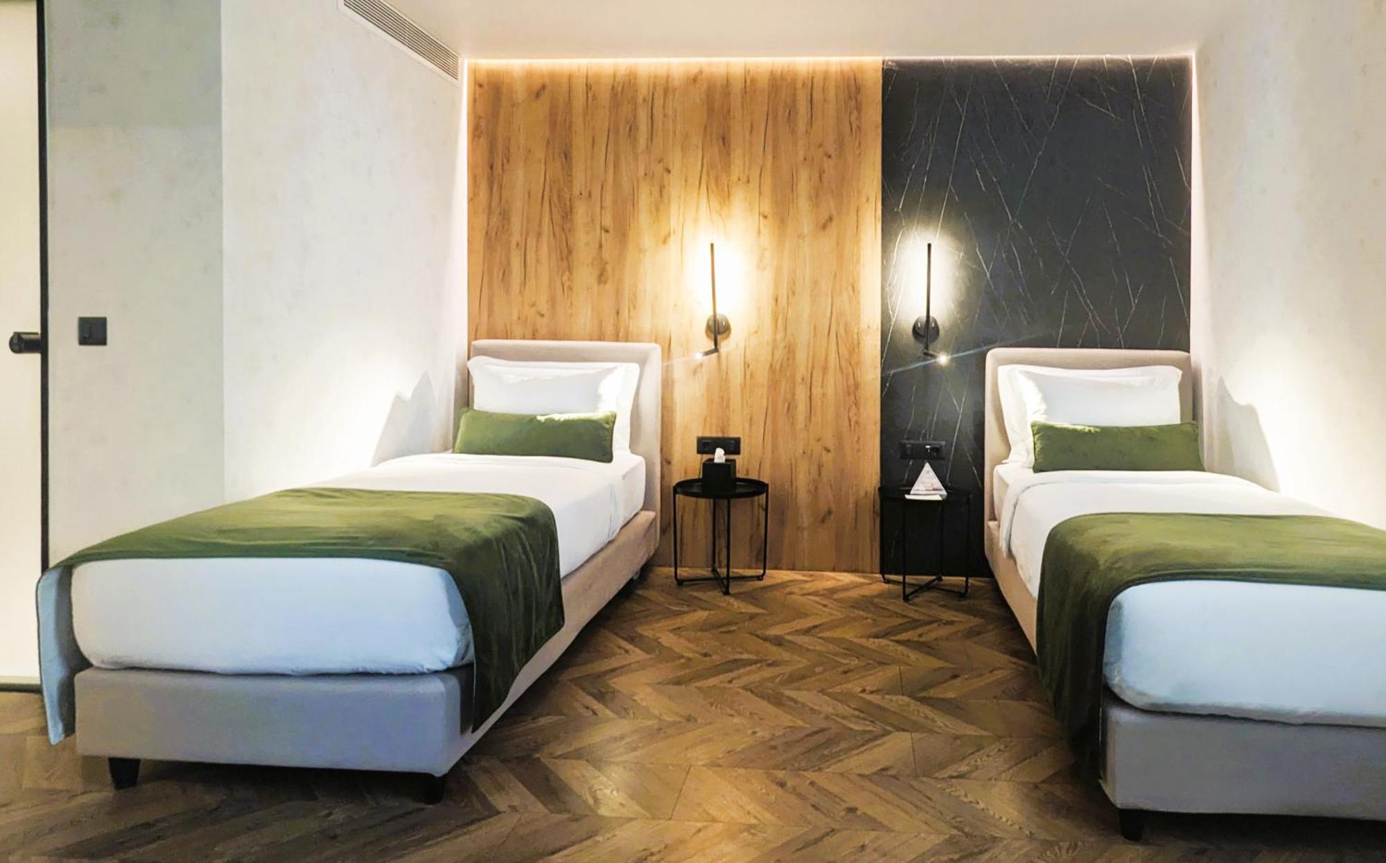 The Port Square Hotel Pireus Zewnętrze zdjęcie